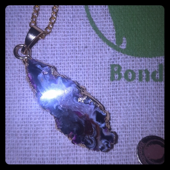BEAUTIFUL AGATE GEODE SLICE Necklace - Picture 2 of 4